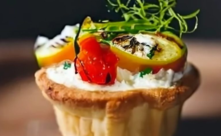 Essayez ces délicieuses tartelettes IG bas aux légumes grillés et chèvre