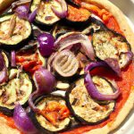 pizza aux légumes d'été à faible indice glycémique